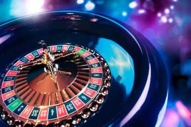 boss 5000 slot game interface showing reels and paytable
