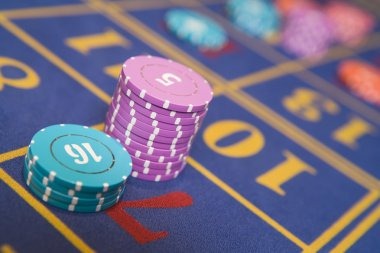 Aviator slot game with multiplier display